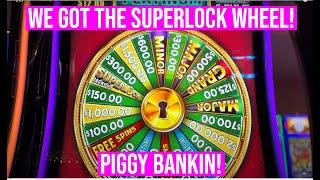 WE GOT THE WHEEL ON PIGGY BANKIN SUPERLOCK SLOT!