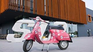 Electric Vespa "Tesla Style" e-Vespa at SIP Scootershop "Crank-e"