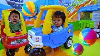 Vlog Rafisqy Seharian Jagain Bayi Lucu Playground Perosotan, Mandi Bola Warna Warni Trampolin Odong2