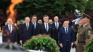 Državni vrh položio vijence kod Spomenika domovine