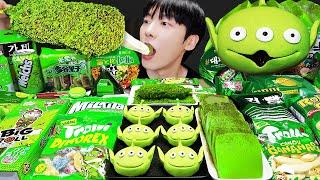 ASMR MUKBANG | GREEN FOOD HONEY JELLY CANDY Desserts (Noodles Jelly, chocolate) Convenience store