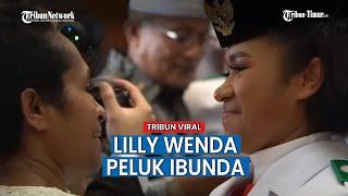 Momen Haru Lilly Wenda Usai Kibarkan Bendera Merah Putih di Depan Presiden