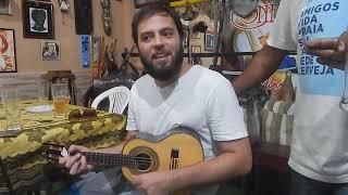 Gustavo de Oliveira na Confraria Samba Choro e Poesia