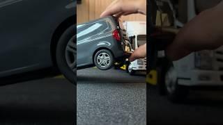 Mercedes-Benz Citan and E-Class Diecast Model Cars Suspension Test #car #cars #diecast