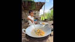 Delicious , Little chef Bath's Fry Tomato recipe , 2 brother cooking food