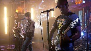 Sum 41 - We're All To Blame (Live at Fuse Studios 2005)