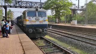 12052 Madgaon Jan Shatabdi Express Entering Kudal Railway Station : Konkan Railways