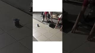 Укладка плитки на полу в помещении | Укладка плитки на большой площади