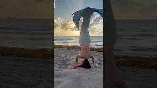 Shaking it from the bottom to top! #mermaid #rockyourbody #mermaidtail #headstand #h2o #sunrise