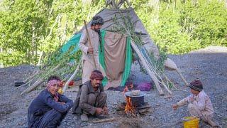 Afghanistan Village Life: Potato Farming & Outdoor Cooking