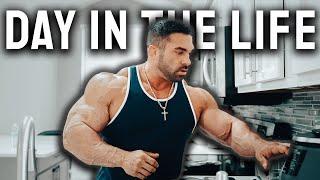 A Day In My Life | Mr. Olympia Derek Lunsford