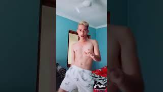 Tik tok cowok nenen nya merah