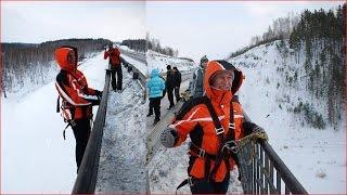 Димон прыгает с Каменского моста на веревке в первый раз - роупджампинг