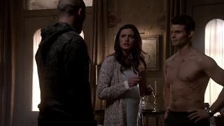 The Originals 1x14 Hayley Inspects Elijah's Body