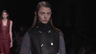 Sportmax autunno inverno 2020: il fashion show