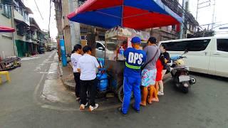 Fried Chicken with UNLI Gravy in Manila | Filipino Street Food