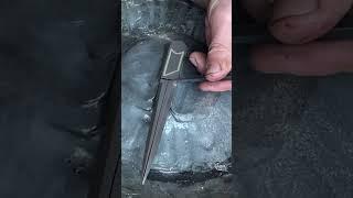 How I do silver wire inlay on wrought iron #blacksmith #asmr #wroughtiron #silver #engraving