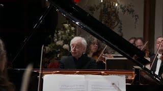 Andras Schiff - Haydn Piano Concerto in D major - Chamber Orchestra of  Europe