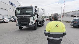 Volvo Trucks: Volvo FM Tridem 8x4 con hormigonera y control remoto