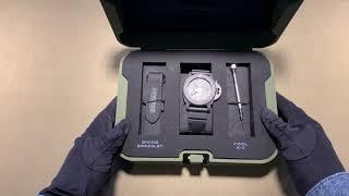 Unboxing: The Panerai PAM979 Submersible Marina Militare Carbotech 47mm