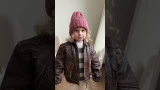 Какую шапку выбираем? #babygirl #baby #knitting