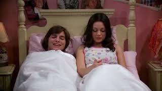 3X22 part 1 "Michael's sleep talking SECRETS" That 70S Show funny scenes