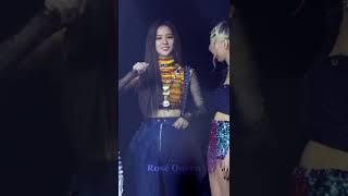 Rosé sad edit Fancam #rosé #rosie #roseannepark #parkchaeyoung #chaeyoung #blink #blackpink