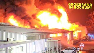 [GROßBRAND IN BOCHUM!] - Lagerhalle von Baumaschinenhandel in Vollbrand | Massive Rauchentwicklung