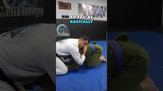 Difference Between The ANACONDA CHOKE and D’ARCE CHOKE in Jiu Jitsu!