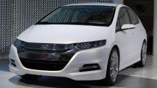 2010 Honda Insight - CAR and DRIVER