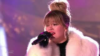 Kelly Clarkson - Underneath The Tree (Live from Christmas in Rockefeller Center 2023)