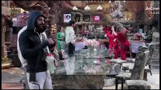 Bigg Boss New Episode | Bigg Boss | Wild Card Me Fight | Bigg Boss 18 | Salman Khan