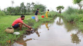 Fishing Video || Boy and girls are fishing together in the canal with a hook in the beautiful nature