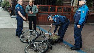 Cycling in Amsterdam EXPLAINED...