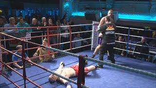 Classic IBA Essex Boxing - Josh Bond v Polish Charlie - Great Finish!