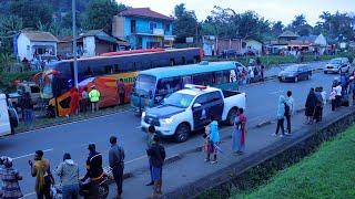 AJALI YA BASI ARUSHA, WATU ZAIDI YA SABINI KWENYE BASI WANUSURIKA, MMOJA AHOFIWA KUFARIKI