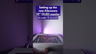 Setting up the Alienware 4K QD OLED Monitor in 15 seconds
