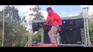 Naskia Poa - Bob Star (Full Performance)