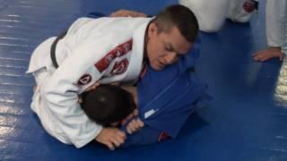 Draculino - Lapel Choke from Half Guard