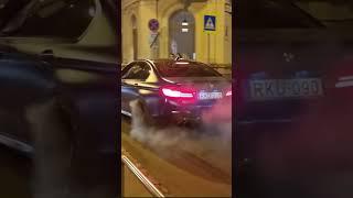 BMW M5 F90 ILLEGAL BURNOUT, SQUEALING TIRES POLICEMAN IN FRONT. BUSTED?