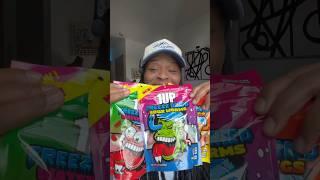 Trying 1Up Freeze Dried Candy