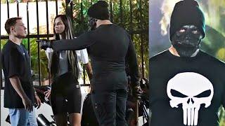 PEGAD!NHA: Justiceiro Pegou Ela Com Ele e... Punisher Prank