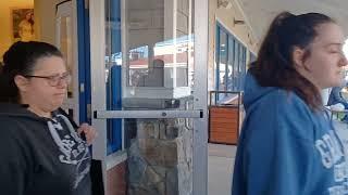 a quick walk around the Wrentham Premium Village Outlets