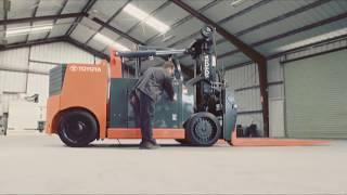 Toyota Material Handling | Products: High Capacity Adjustable Wheelbase Forklift