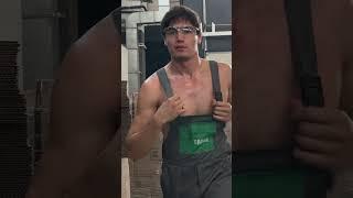 Я парень с завода никогда не знаешь как изменится твоя жизнь в будущем начни с ссылки в моем профиле