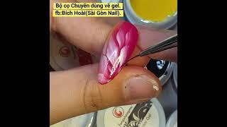 Vẽ Cọ bản tròn gel.