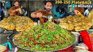 India's MOST FAMOUS Tadke Wale Mayapuri Chole Kulche  Street Food India