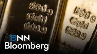 Gold rises as China resumes buying