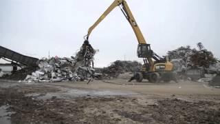 Scrap Handling Machine Demo - Cat MH3049 Material Handler