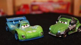 Mattel Disney Cars Carla Veloso & Cruz Besouro Die-casts